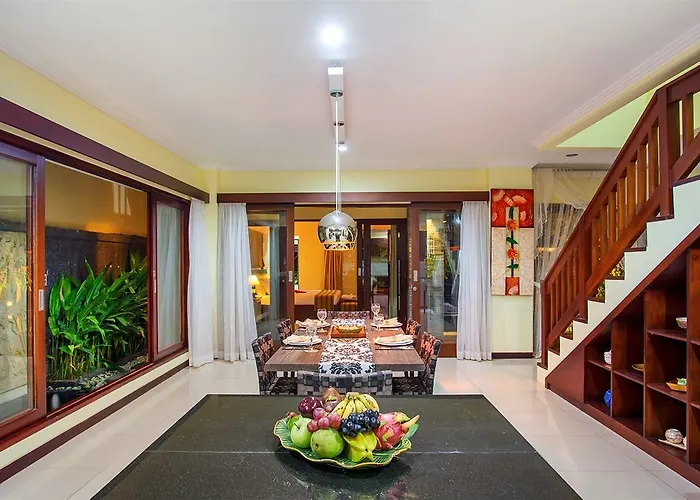 Villa Tiga Samudra